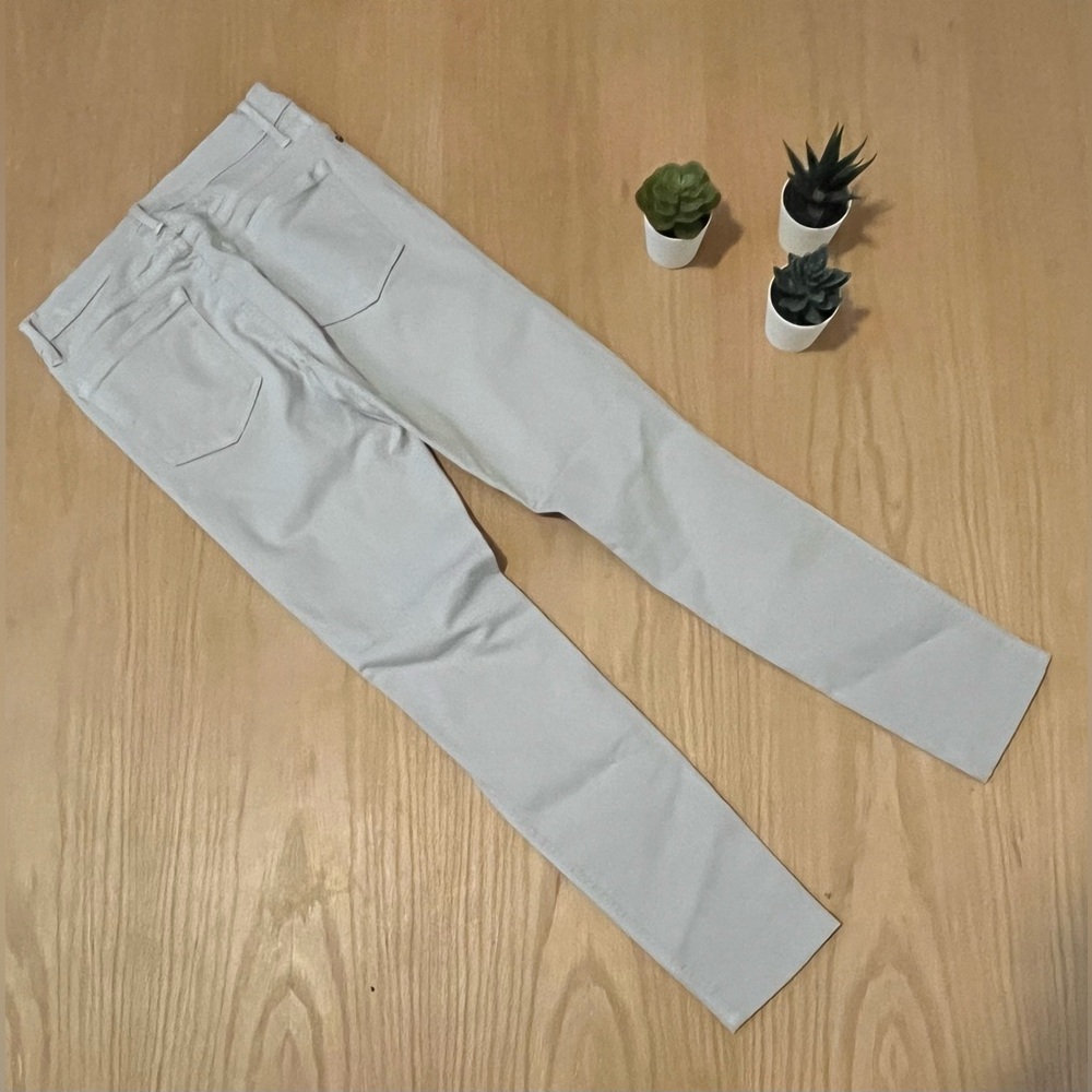 FRAME Le High Skinny Distressed Jeans - Picture 5 of 11